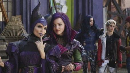 Imagem da notícia Confira o visual de Malévola em nova produção da Disney