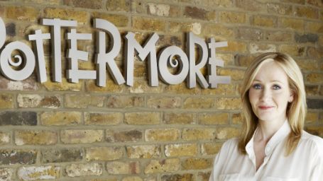 Imagem da notícia J.K. Rowling surpreende e anuncia novo texto sobre a saga Harry Potter