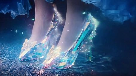 Imagem da notícia Liberado o primeiro trailer da versão com atores de Cinderela!