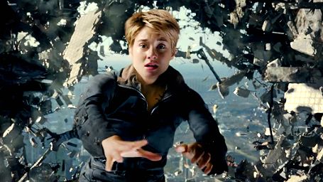Imagem da notícia Tris ataca Jeanine em novo vídeo de A Série Divergente: Insurgente