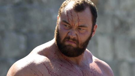 Imagem da notícia Game of Thrones: Intérprete do Montanha bate milenar recorde de força da cultura viking