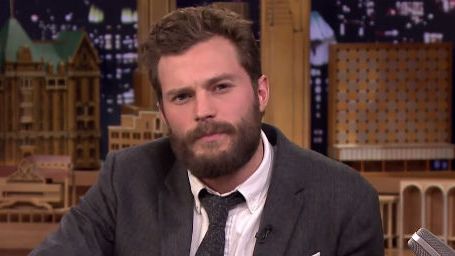 Imagem da notícia Sr. Grey com sotaque escocês ou francês? Jamie Dornan lê frases picantes de Cinquenta Tons de Cinza