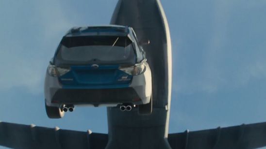 Imagem da notícia Veja uma sequência completa - e cheia de adrenalina - de Velozes & Furiosos 7