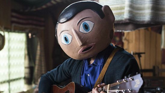 Imagem da notícia Exclusivo: Michael Fassbender e Maggie Gyllenhaal apresentam o divertido Frank