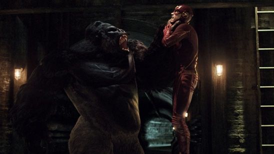 Imagem da notícia Final de temporada de The Flash terá Gorila Grodd, Oliver Queen e Flash Reverso