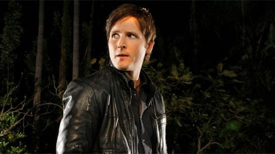 Imagem da notícia Comic-Con 2015: Supergirl anuncia Peter Facinelli como Maxwell Lord