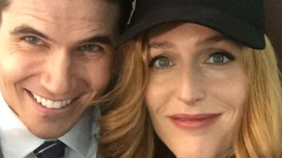 Imagem da notícia Arquivo X: Veja as primeiras fotos de Robbie Amell na série