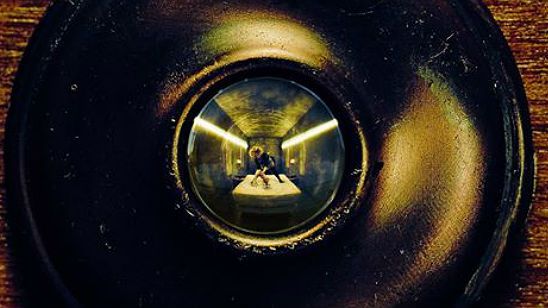 Imagem da notícia American Horror Story: Hotel ganha cartaz – confira!