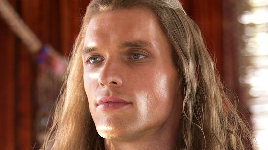 Imagem da notícia Game of Thrones: Ed Skrein fala que a HBO não foi muito honesta ao substituí-lo como Daario Naharis