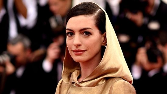 Imagem da notícia Anne Hathaway vai enfrentar alienígenas em comédia
