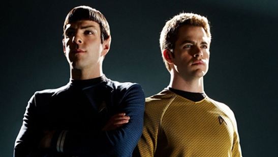 Capitão Kirk e estranhos alienígenas aparecem no set de filmagens de Star Trek 3