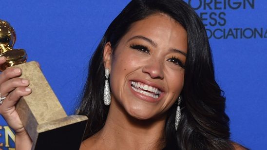 Imagem da notícia Gina Rodriguez pode estar ao lado de Natalie Portman em filme sci-fi