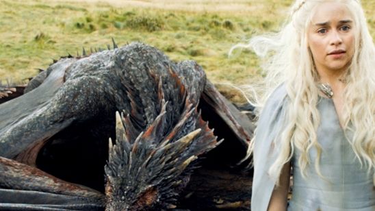 Imagem da notícia Game of Thrones confirma a data de estreia da sexta temporada e se aproxima da renovação final