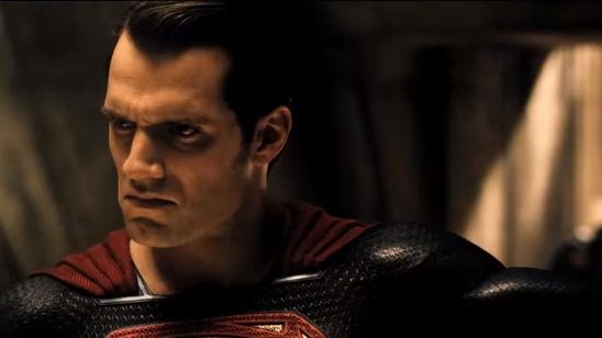 Imagem da notícia Poder é o tema do novo comercial de Batman Vs Superman - A Origem da Justiça