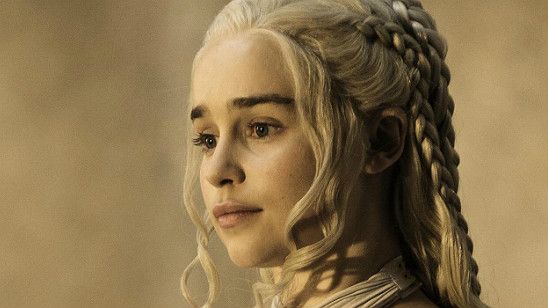 Imagem da notícia Game of Thrones: Emilia Clarke diz que a sexta temporada matou praticamente todo o elenco e equipe