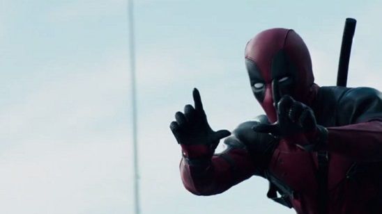 Imagem da notícia "Eu sempre quis ser um atleta profissional", brinca Deadpool em comercial do Super Bowl