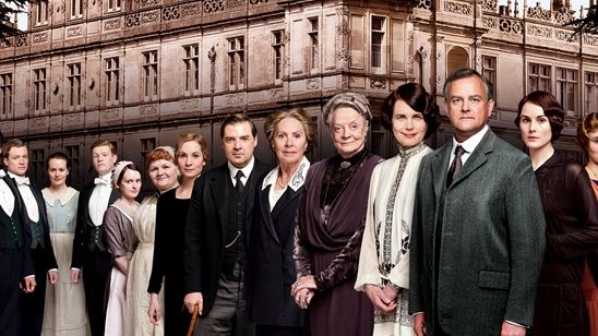 Imagem da notícia John Legend cria letra para tema de Downton Abbey e cutuca falta de personagens negros na série