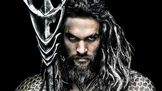 Imagem da notícia Aquaman: Jason Momoa aparece com os cabelos loiros pela primeira vez