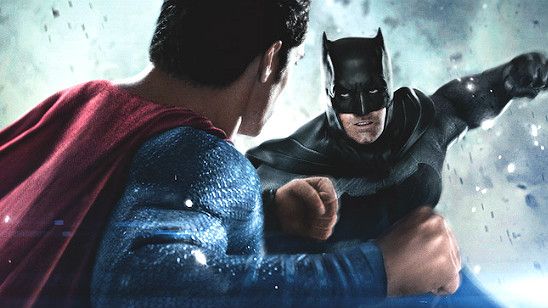 Imagem da notícia Batman vs Superman - A Origem da Justiça: Warner cancela o tapete vermelho da première em Londres