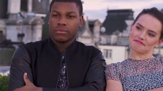 Imagem da notícia Daisy Ridley demonstra talento como rapper em extra de Star Wars - O Despertar da Força