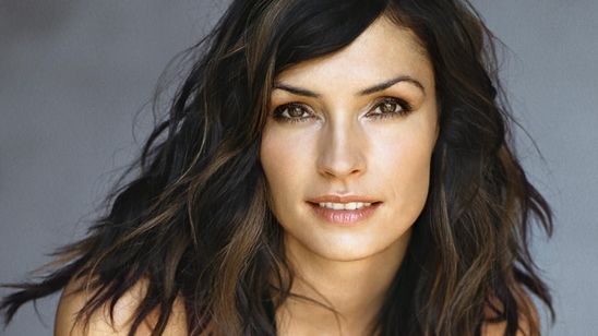 Imagem da notícia Famke Janssen vai atuar em filme sobre juventude de Barack Obama