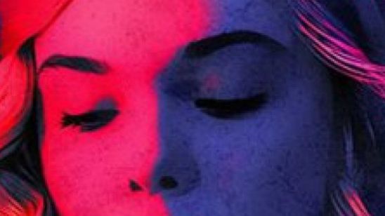 Imagem da notícia "Os malvados morrem cedo", lembram os belos cartazes do terror The Neon Demon