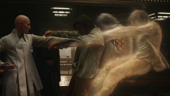 Imagem da notícia Junto com o primeiro trailer, Doutor Estranho ganhou um outro cartaz. Confira!