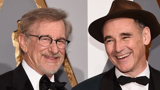 Imagem da notícia É casamento! Steven Spielberg recruta Mark Rylance para mais um projeto