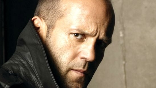 Imagem da notícia Jason Statham vai estrelar ação descrita como "Jurassic Park com tubarões"