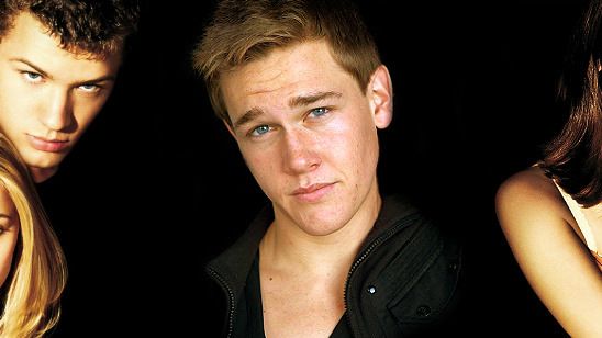 Imagem da notícia Cruel Intentions: Novo protagonista aposta numa série mais ambiciosa e escandalosa que Segundas Intenções