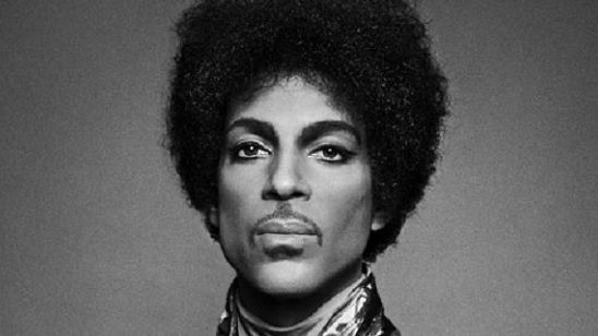 Imagem da notícia Lenda da música e vencedor do Oscar, Prince morre aos 57 anos