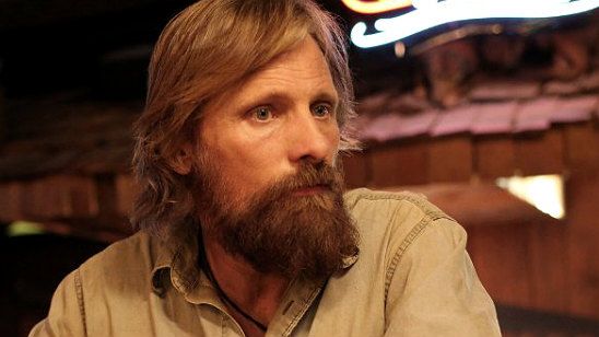 Imagem da notícia Viggo Mortensen emociona como um paizão superprotetor em Captain Fantastic — veja o trailer!