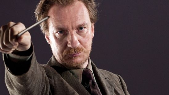 Imagem da notícia J.K. Rowling pede desculpas por Remo Lupin