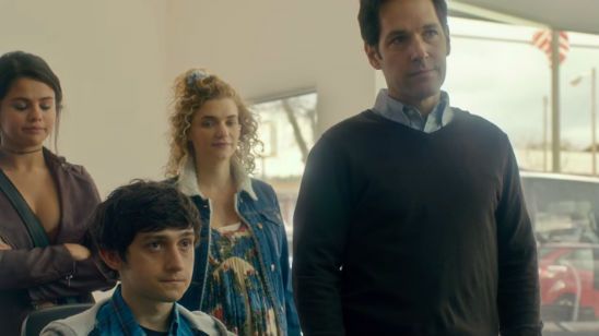 Imagem da notícia Netflix divulga o trailer legendado de The Fundamentals of Caring, comédia dramática com Paul Rudd e Selena Gomez