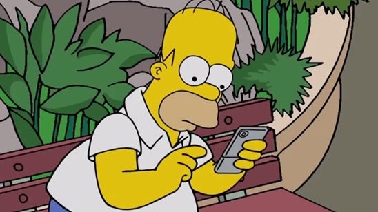 Imagem da notícia Homer Simpson é o próximo atingido pela sensação do Pokémon Go