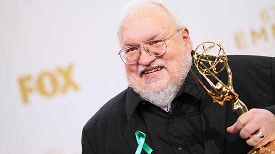 Imagem da notícia George R.R. Martin comenta vitória de Donald Trump: "O inverno está chegando. Eu avisei!"