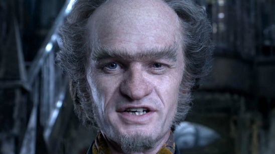 Imagem da notícia Conde Olaf maltrata os irmãos Baudelaire por diversão no trailer legendado de Desventuras em Série