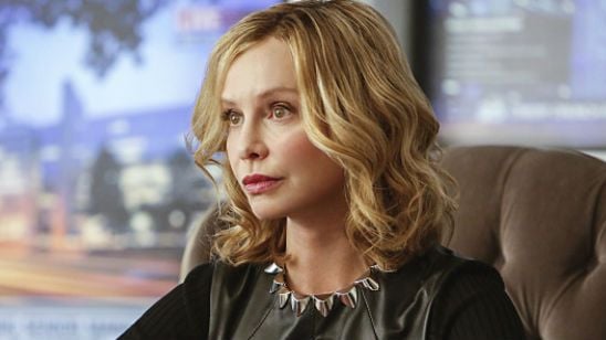 Imagem da notícia Supergirl: Calista Flockhart negocia breve retorno para segunda temporada