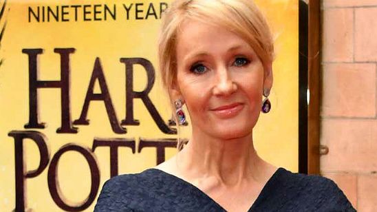 Imagem da notícia J.K. Rowling nega rumores sobre trilogia de Harry Potter e a Criança Amaldiçoada no cinema