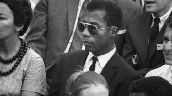 Imagem da notícia Exclusivo: Veja o cartaz nacional de Eu Não Sou Seu Negro, documentário indicado ao Oscar