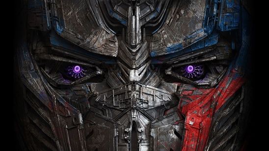 Imagem da notícia Optimus Prime enfrenta Bumblebee no comercial estendido de Transformers - O Último Cavaleiro