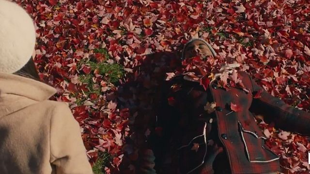 Imagem da notícia Master of None: Dev continua sua busca por alguma coisa no trailer da segunda temporada