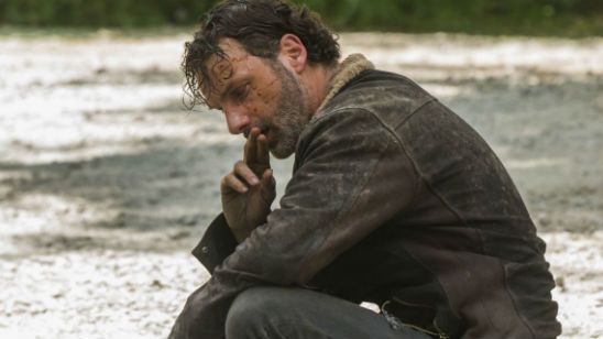 Imagem da notícia The Walking Dead: Andrew Lincoln revela que gostaria que Rick perdesse a mão na série