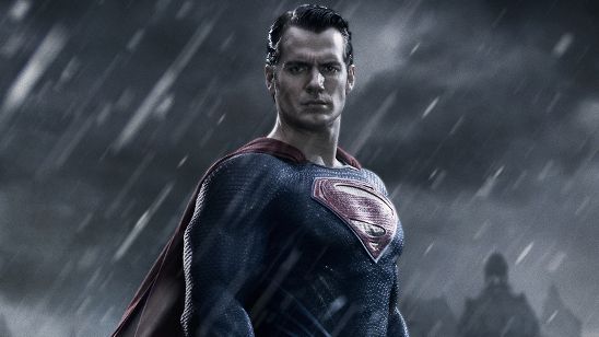 Imagem da notícia Superman finalmente aparece em foto promocional de Liga da Justiça