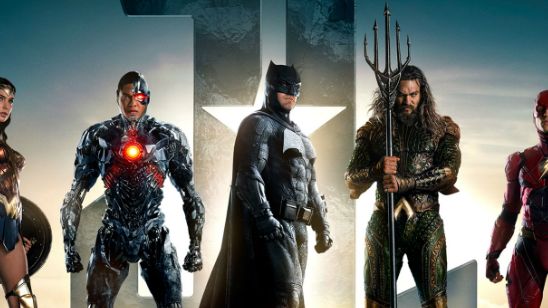 Imagem da notícia Intérprete da mãe do Super-Homem, Diane Lane acredita que Liga da Justiça não será melhor que Os Vingadores
