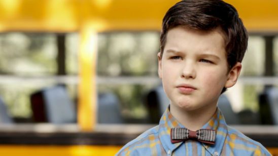 Imagem da notícia Confira as primeiras fotos do jovem Sheldon Cooper no spin-off de The Big Bang Theory