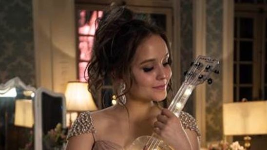 Imagem da notícia AdoroCinema leva leitores para pré-estreia de Meus 15 Anos, com Larissa Manoela. Participe!