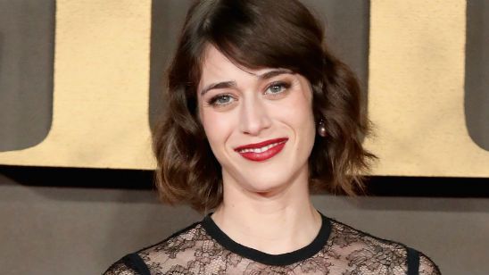Imagem da notícia Lizzy Caplan é escalada na sequência de O Barco - O Inferno no Mar