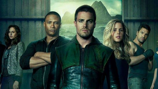 Stephen Amell confirma retorno de personagem da primeira temporada de Arrow