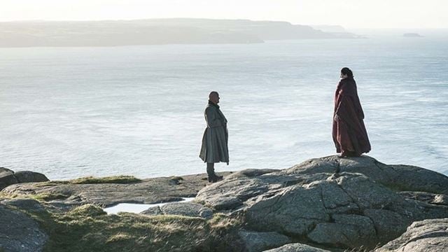 Game of Thrones: O que significa a cena entre Melisandre e Lorde Varys?